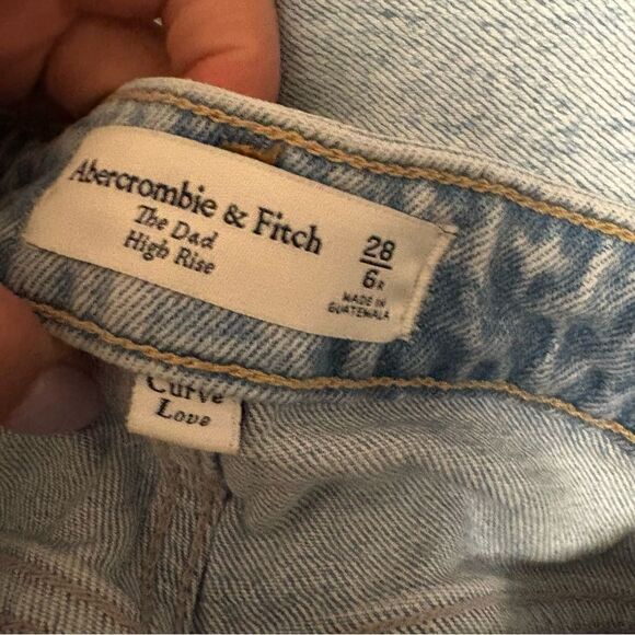 Abercrombie & Fitch “The Dad” High Rise Jeans | Curve Love | Size 6 (28R) - Picture 7 of 7